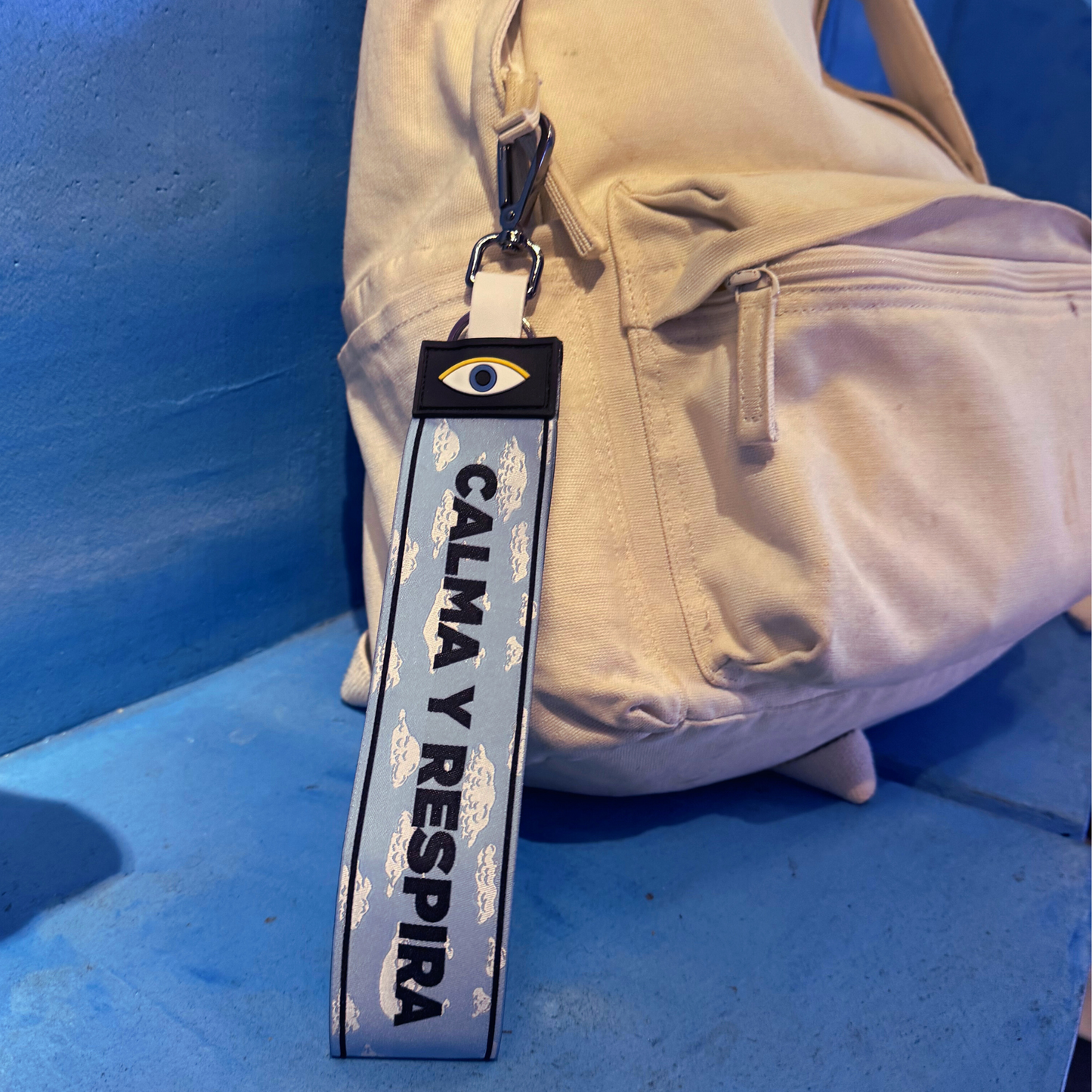 Llavero "Calma y Respira"